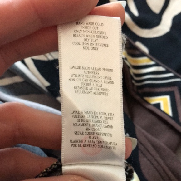 BCBGMaxAzria flower pattern brown/black/yellow wrap top. - Picture 9 of 9